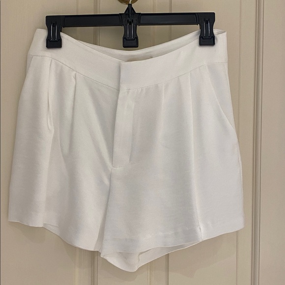 NWT- Ramy Brook Ivory Edith Shorts.  Sz 6 - Picture 1 of 6